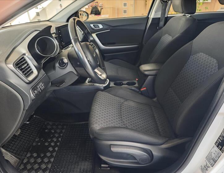 KIA Ceed 9