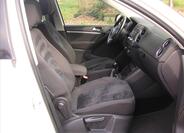 Volkswagen Tiguan 8