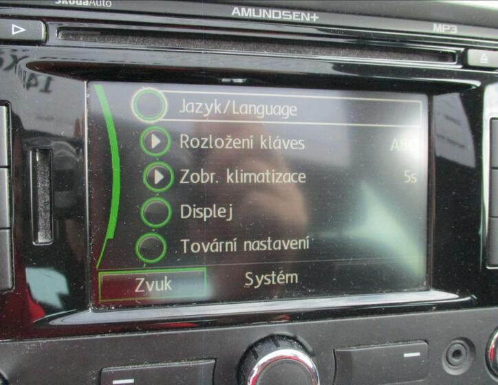Škoda Octavia 12
