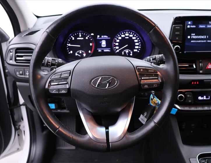 Hyundai i30 18