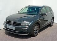 Volkswagen Tiguan 1