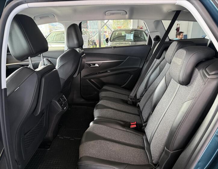 Peugeot 5008 19