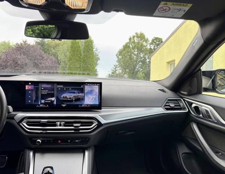 BMW i4 7