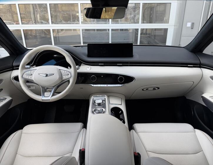 Hyundai Genesis 13