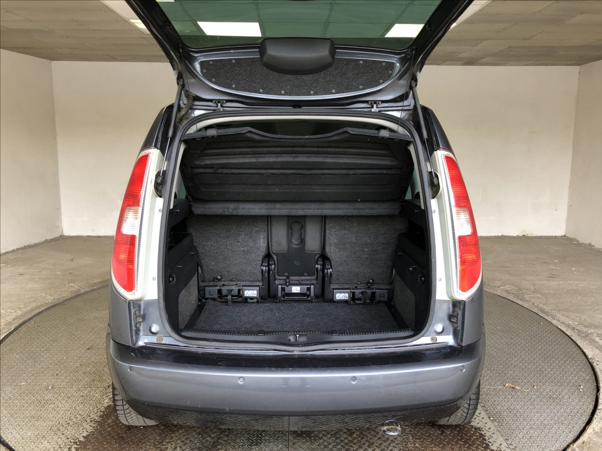 Škoda Roomster