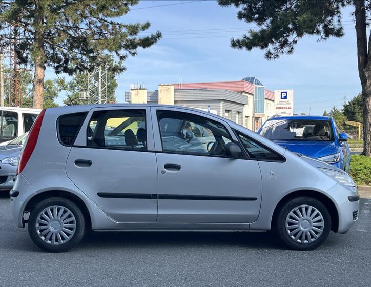 Mitsubishi Colt 4