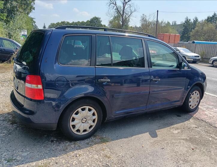 Volkswagen Touran 14