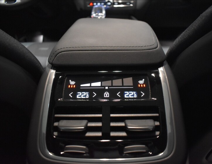 Volvo XC60 16