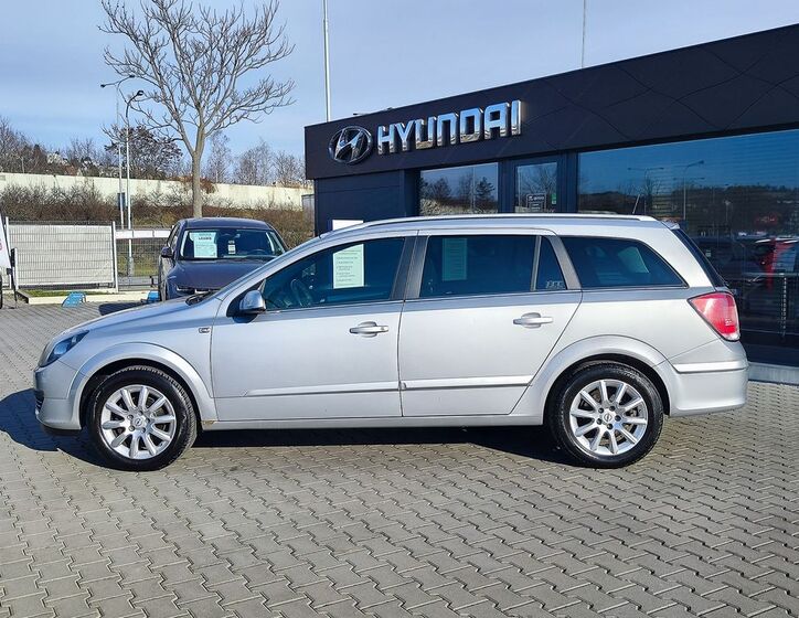 Opel Astra 8