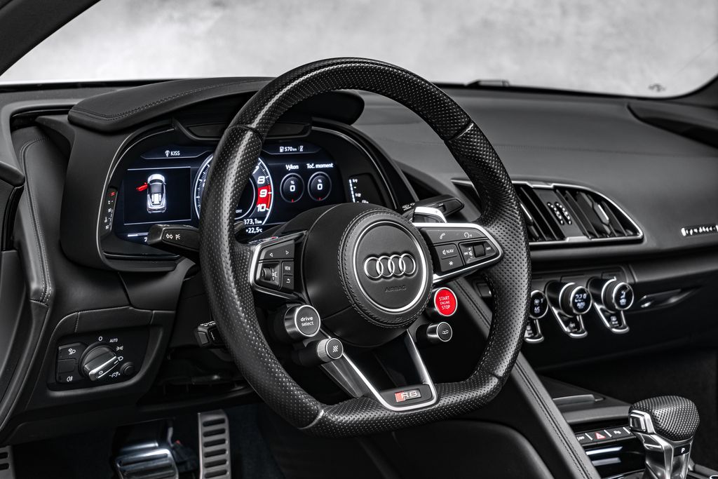 Audi R8