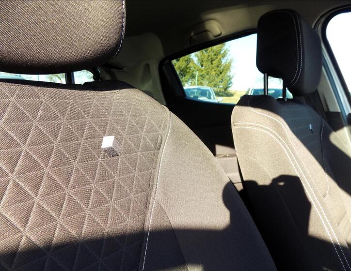 Renault Clio 28