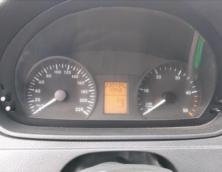 Mercedes-Benz Vito 12