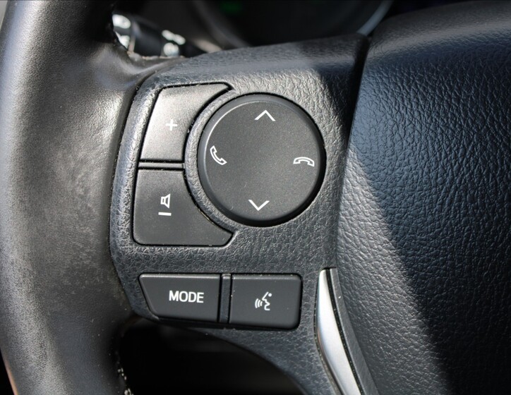 Toyota Auris 16