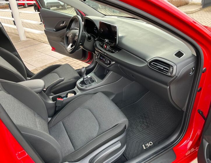 Hyundai i30 17