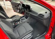 Hyundai i30 17