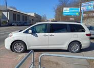 Toyota Sienna 7
