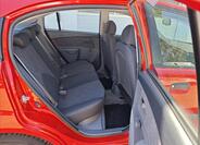 KIA Rio 13