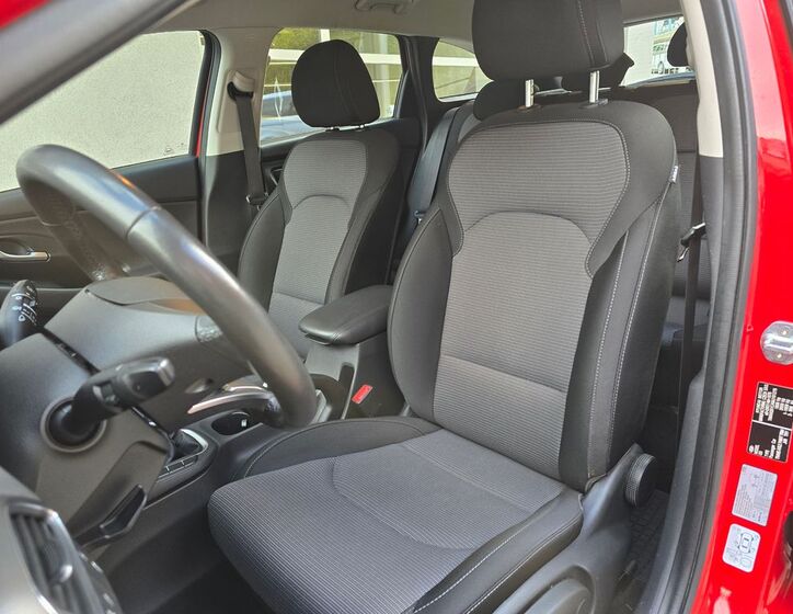 Hyundai i30 12