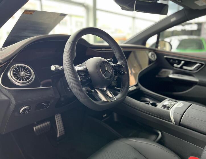 Mercedes-Benz EQE 7