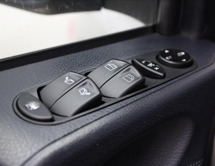 Mercedes-Benz Viano 17