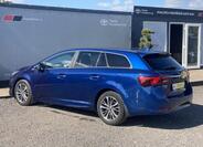 Toyota Avensis 4