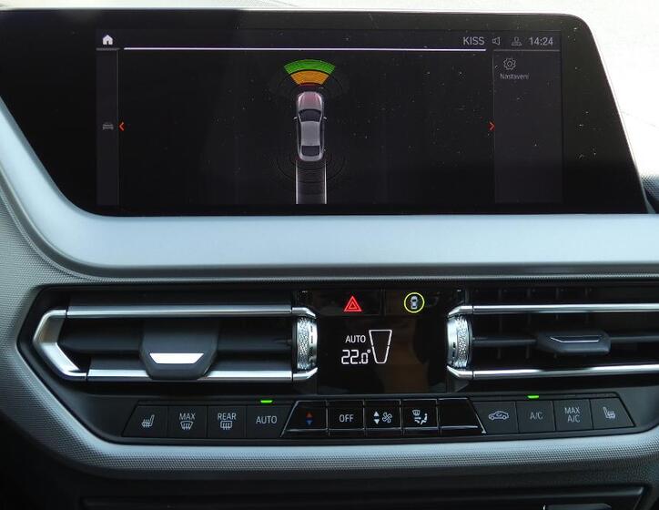 BMW Řada 2 15