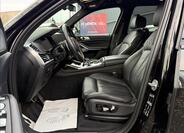 BMW X7 12