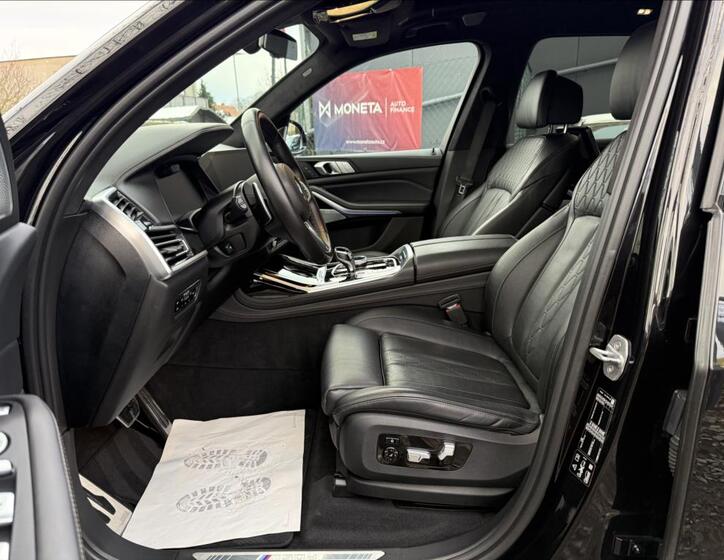 BMW X7 12