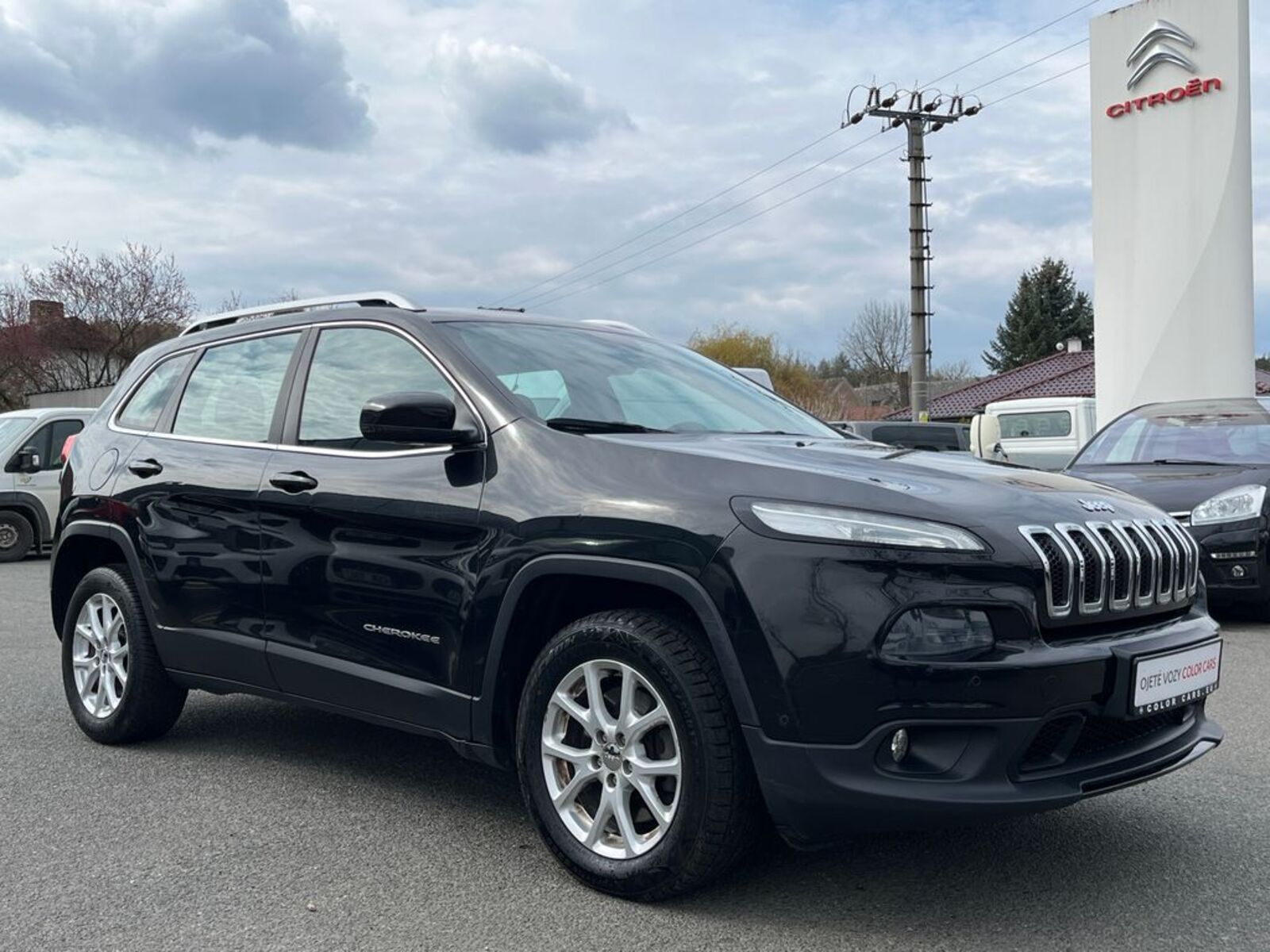 Jeep Cherokee 14