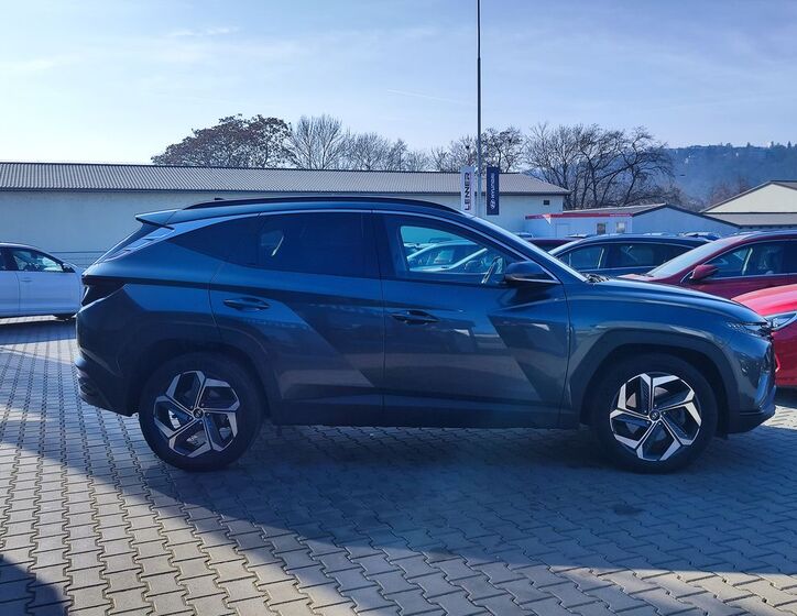 Hyundai Tucson 4