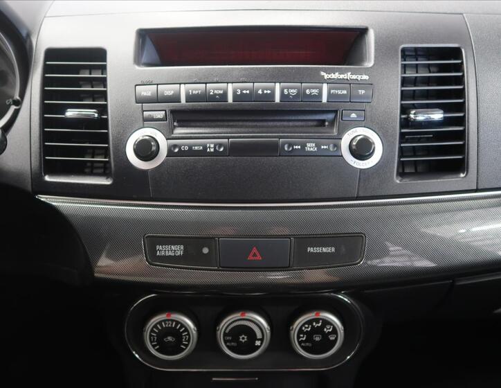 Mitsubishi Lancer 25