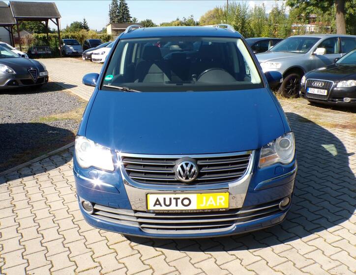 Volkswagen Touran 2