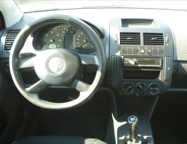 Volkswagen Polo 15