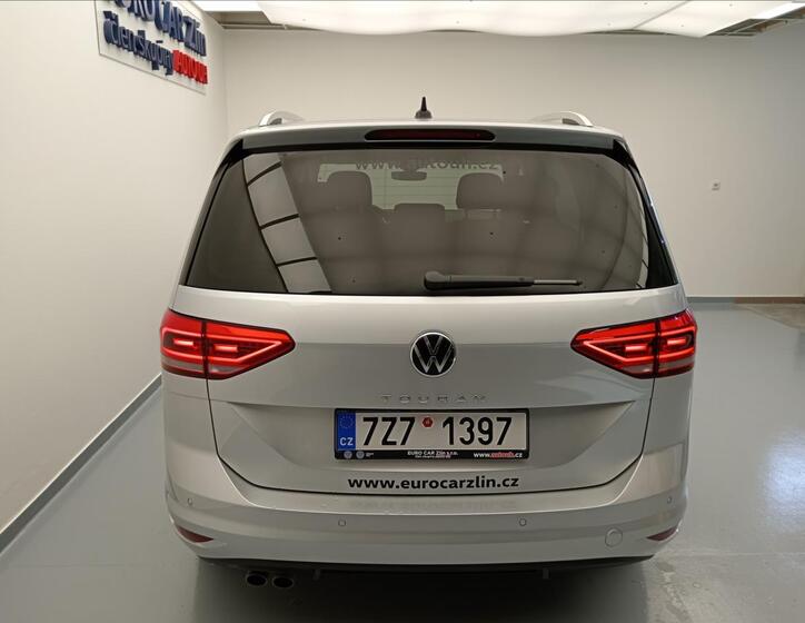 Volkswagen Touran 5