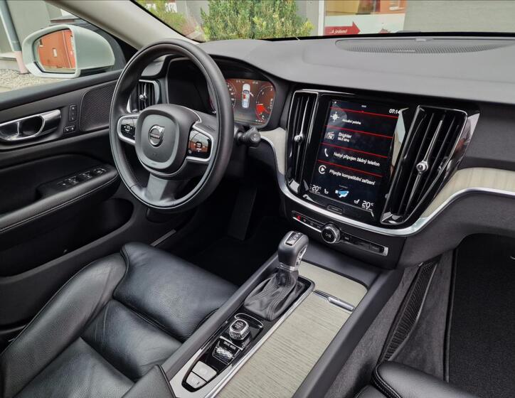 Volvo V60 38