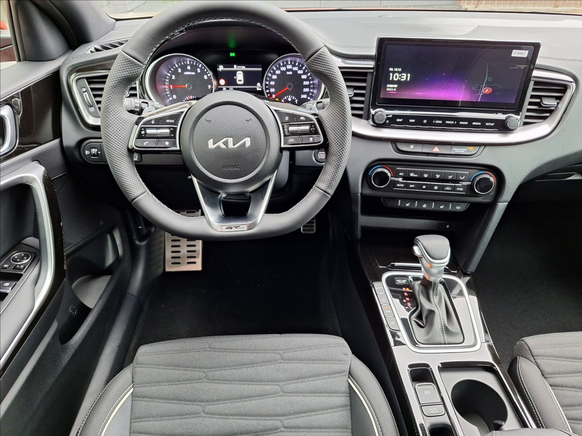 KIA ProCeed