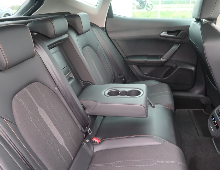 Cupra Formentor 13