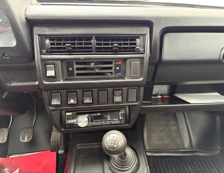 Lada Niva 9