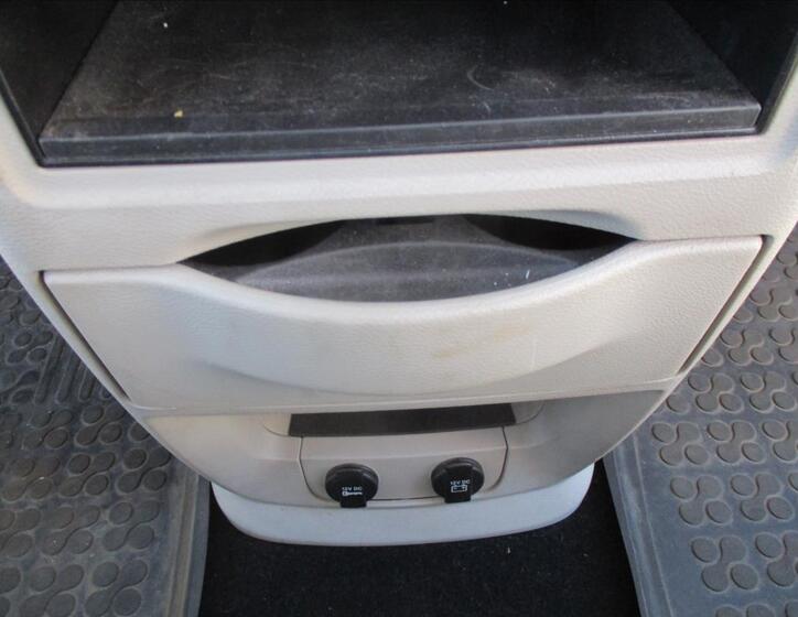 Chrysler Town & Country 22