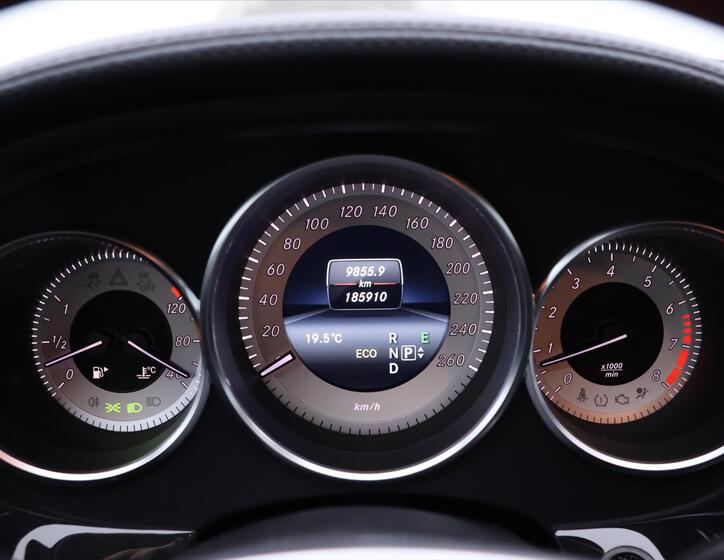 Mercedes-Benz CLS 21