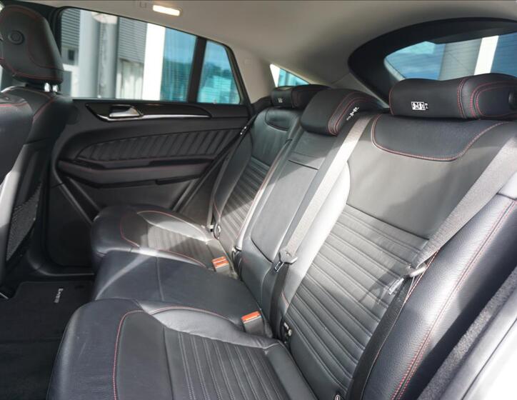 Mercedes-Benz GLE 9