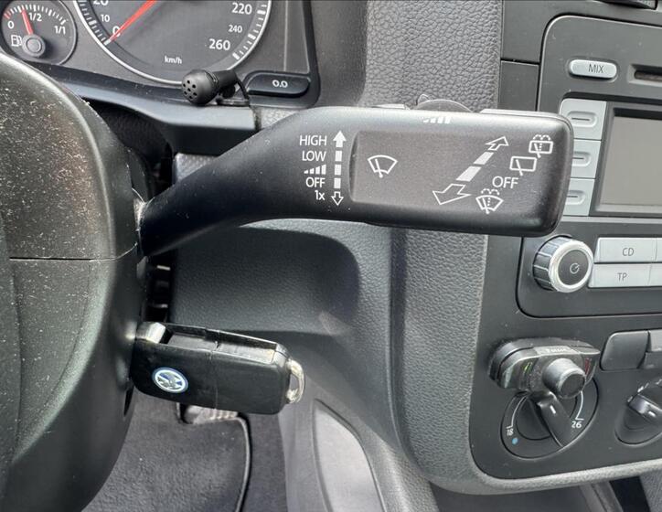 Volkswagen Golf 32