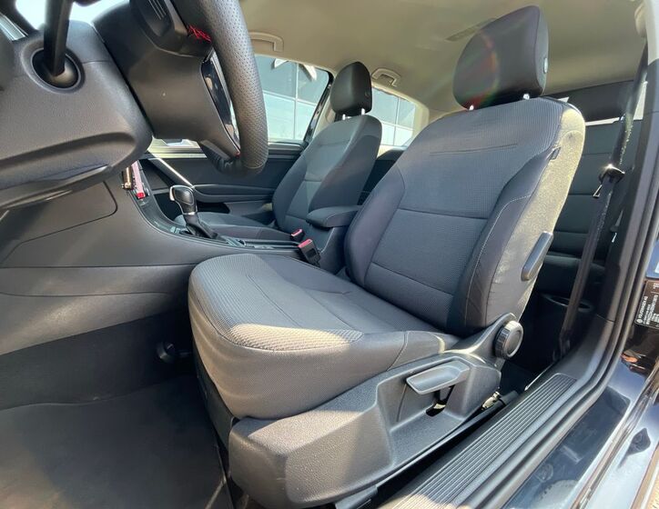 Volkswagen Golf 8
