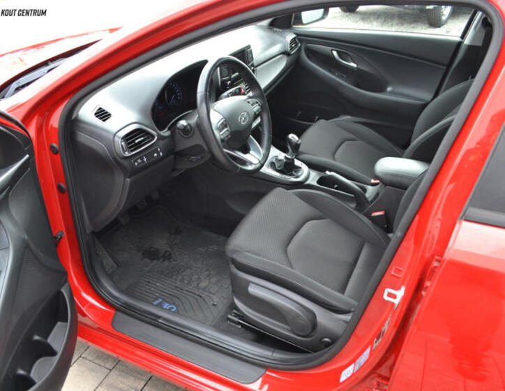 Hyundai i30 20