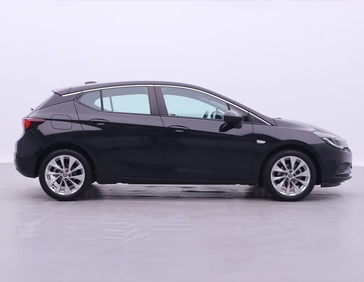 Opel Astra 8