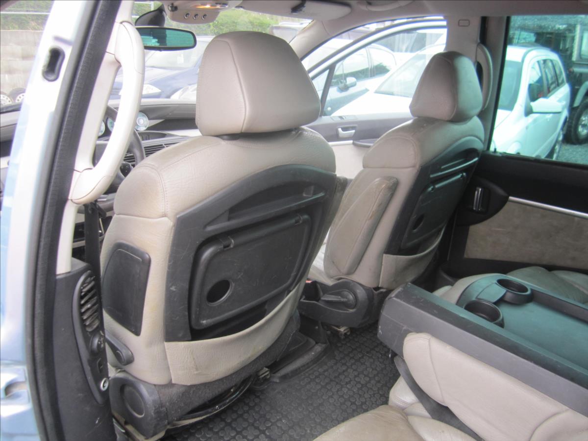 Peugeot 807