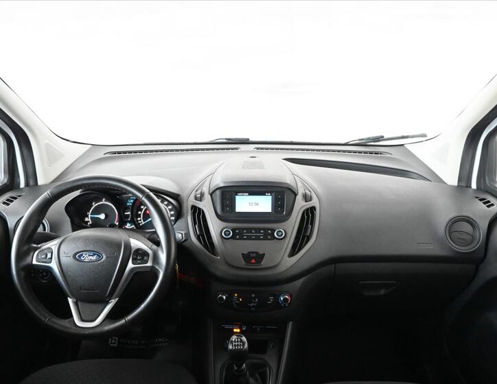 Ford Tourneo Courier 11
