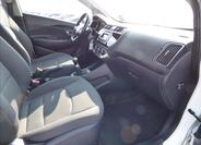 KIA Rio 38