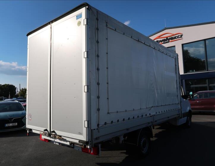 Mercedes-Benz Sprinter 3