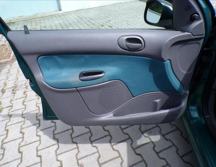 Peugeot 206 15